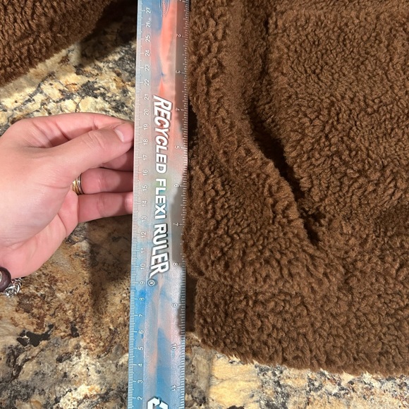 Urban Outfitters Brown Teddy Sherpa Jacket Woman’s M - Picture 7 of 7